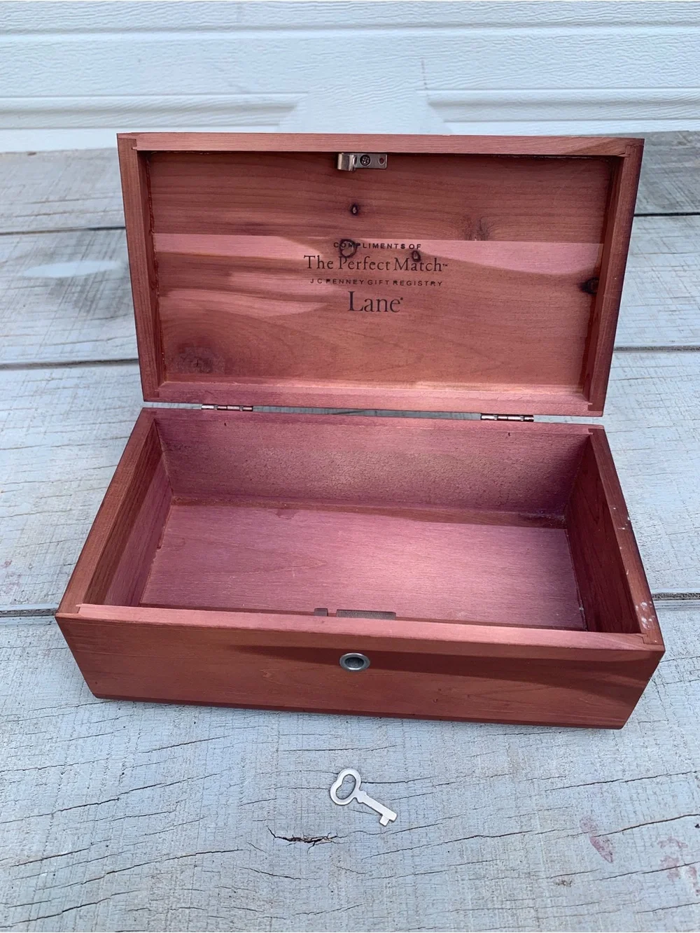 Vintage Lane Mini Cedar Chest JCPenney Gift Registry The Perfect Match Box Key